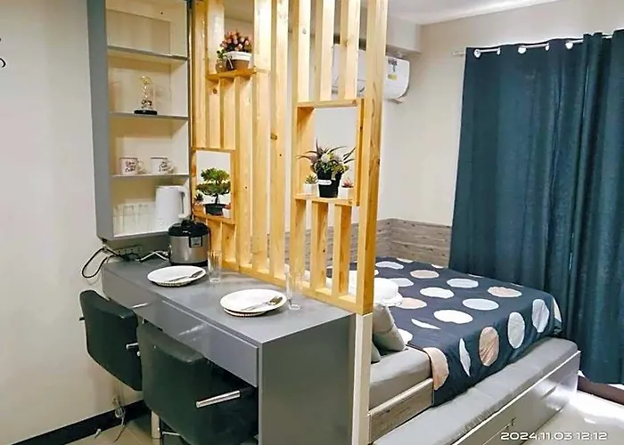 Alex's Staycation ホテル