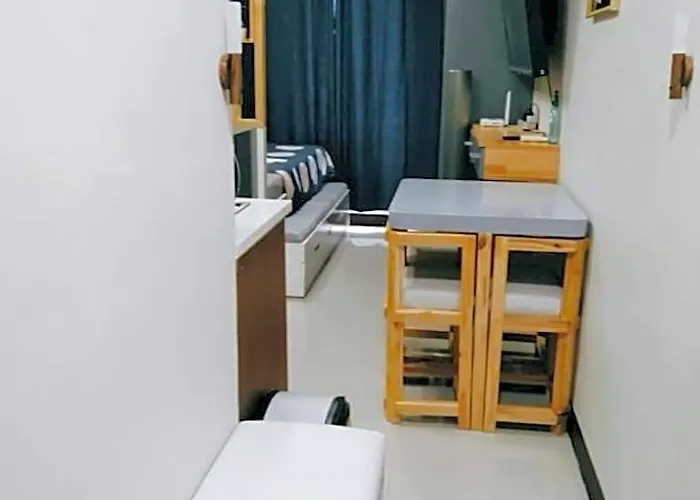 Alex's Staycation ホテル